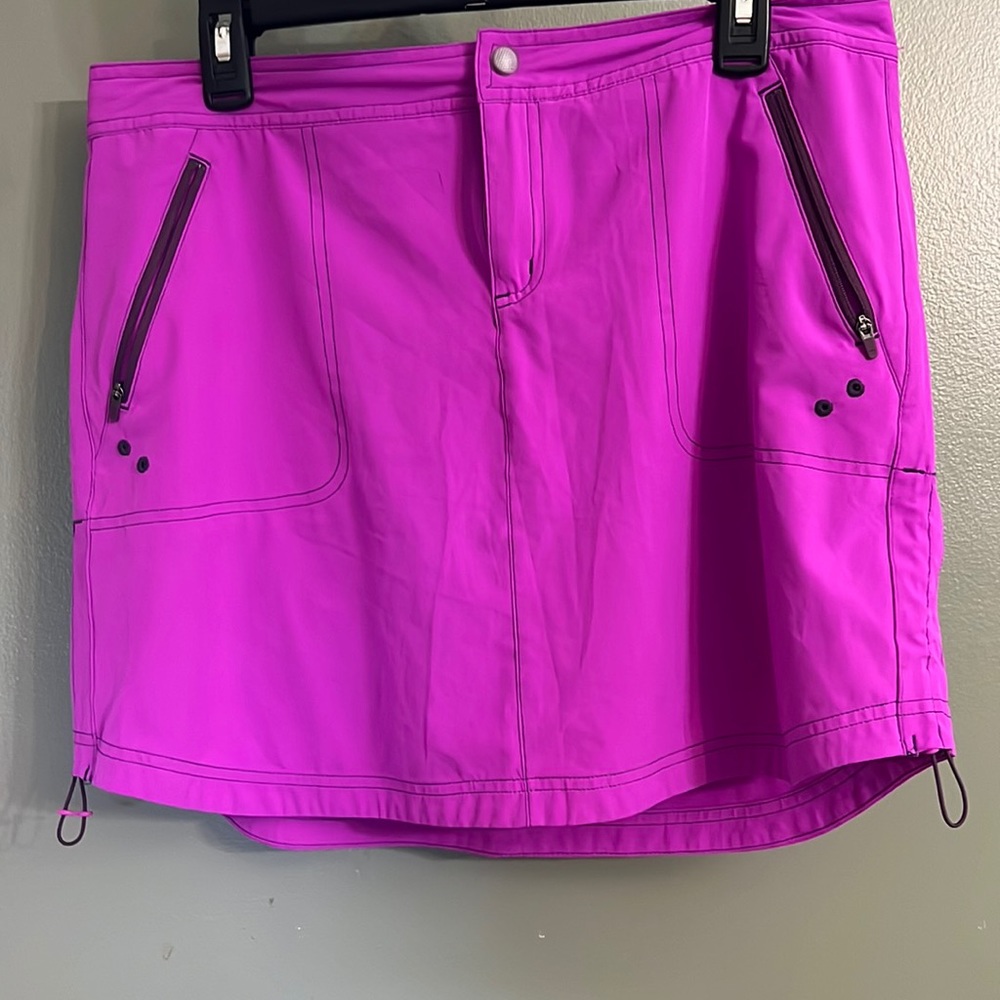 Women’s skirt from title nine. Size 10